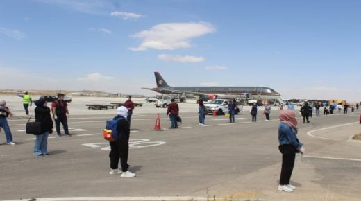 القوات المسلحة تبدأ تنفيذ خطة إخلاء القادمين لمطار الملكة علياء إلى مناطق الحجر الصحي