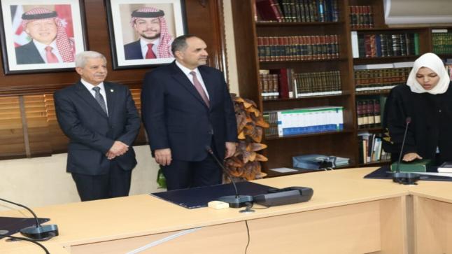 61 محاميا يؤدون اليمين القانونية أمام وزير العدل “اسماء”