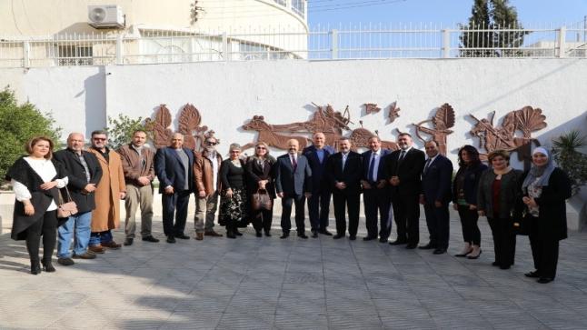 السفير العذاري يستقبل مجموعة من الفنانين العراقيين ويؤكد دعم السفارة الكامل لهم