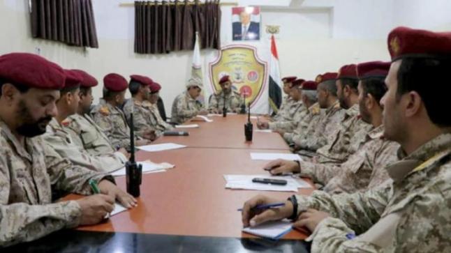 رئيس الأركان اليمني يبحث تطوير العمل اللوجيستي… والميليشيات تحشد في البيضاء