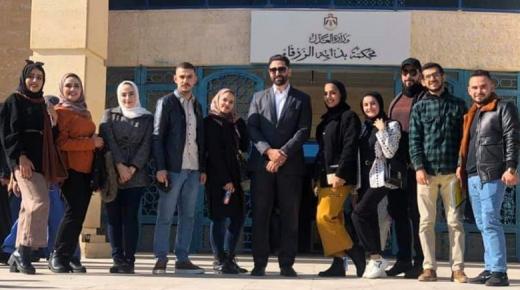 كلية الحقوق تنظم زيارة إلى محكمة بداية الزرقاء