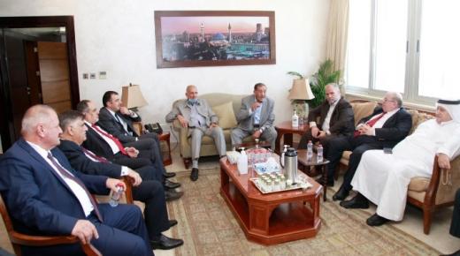 النائب القرامسة والاعلامي الحجايا يقدمون اعتذارهم لشركة الفوسفات ورئيس مجلسها – صور