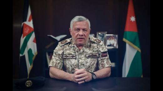 الملك: نسأل الله العلي القدير في هذه الليلة المباركة أن يتقبل صيامنا وقيامنا