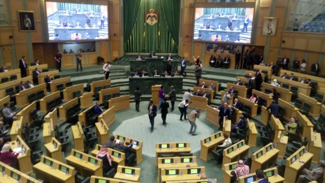 مجلس النواب يلغي قانون الحرف والصناعات