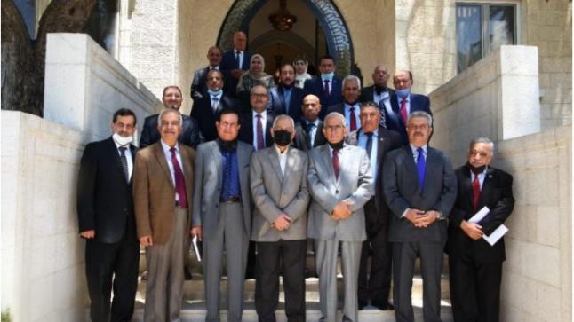 العيسوي يلتقي وفد من اللجنه الوطنيه للمتقاعدين العسكريين