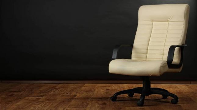 لمن تذهب الوظائف القيادية في الأردن؟