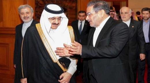 «وول ستريت»: الصين تخطط لقمة خليجية–إيرانية القبس الدولي ٢٢:١٧ 606 0 تعليق مستشار الأمن الوطني السعودي وأمين المجلس الأعلى للأمن القومي الإيراني في بكين يوم توقيع اتفاق استئناف العلاقات