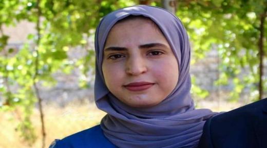 منحة دراسية مع السكن من جامعة عمان الاهلية للطالبة “شهد ايهاب يونس” الاولى في التوجيهي في فلسطين