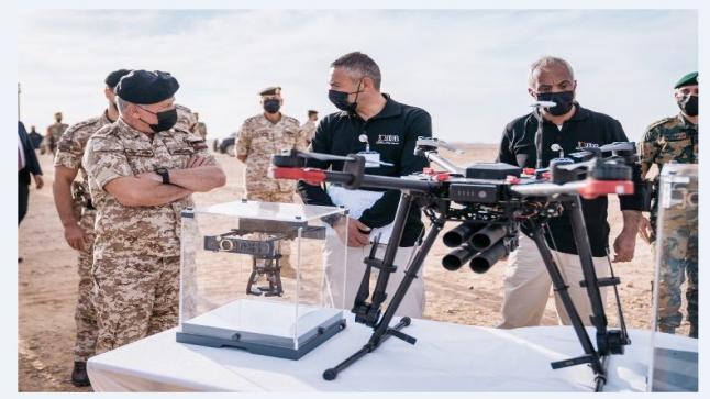 الملك يتابع تجارب ميدانية لأنظمة وتطبيقات طورها المركز الأردني للتصميم والتطوير