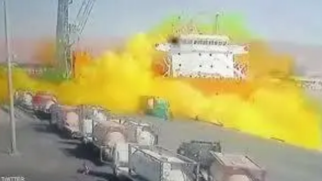 عاجل – “الأزمات” يروي تفاصيل انفجار العقبة – شاهد بالفيديو لحظة الانفجار